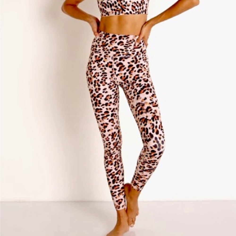 BEACH RIOT Piper Legging Watercolor Leopard Size Medium M #31